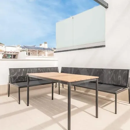 Seaview House With Rooftop Pool, Game Room, Parking Rems *