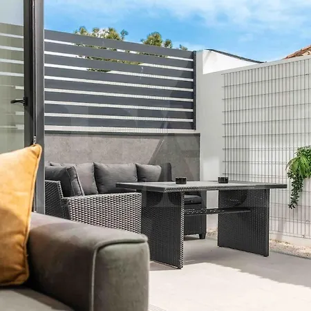 Seaview House With Rooftop Pool, Game Room, Parking Rems Torremolinos