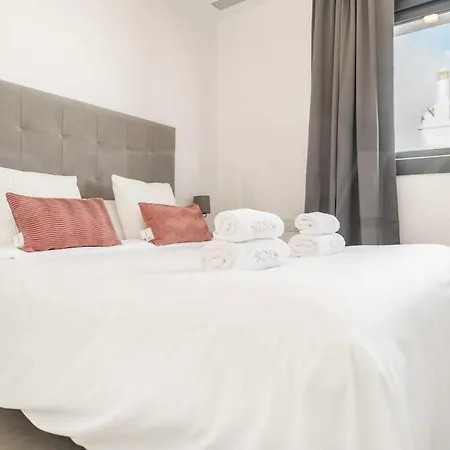 Seaview House With Rooftop Pool, Game Room, Parking Rems Semesterbostad Torremolinos