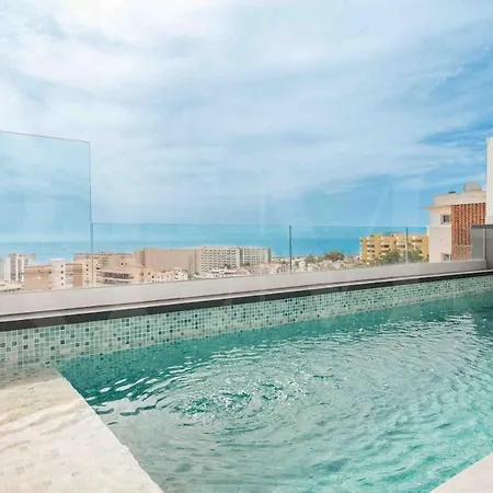 Seaview House With Rooftop Pool, Game Room, Parking Rems * Torremolinos