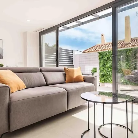 Seaview House With Rooftop Pool, Game Room, Parking Rems Torremolinos