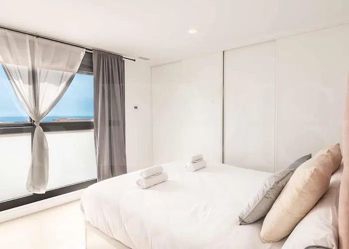 펜션 Seaview House With Rooftop Pool, Game Room, Parking Rems *