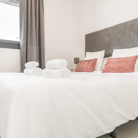 Seaview House With Rooftop Pool, Game Room, Parking Rems