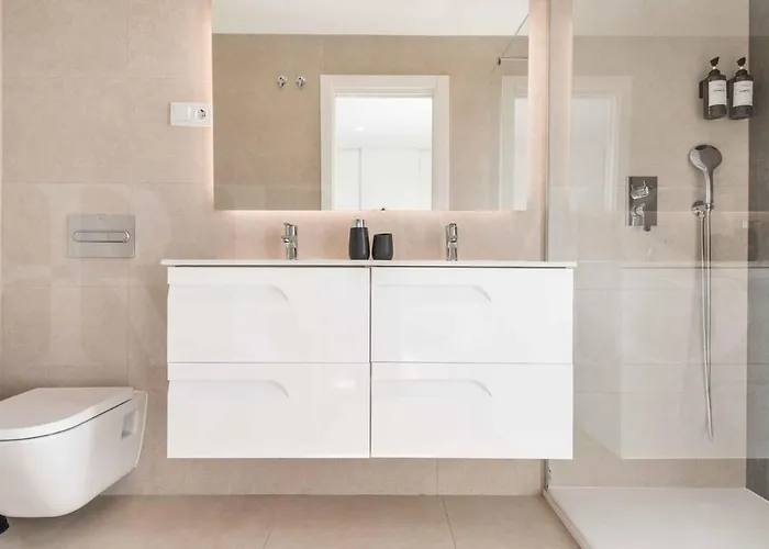 Seaview House With Rooftop Pool, Game Room, Parking Rems Casa de Férias *