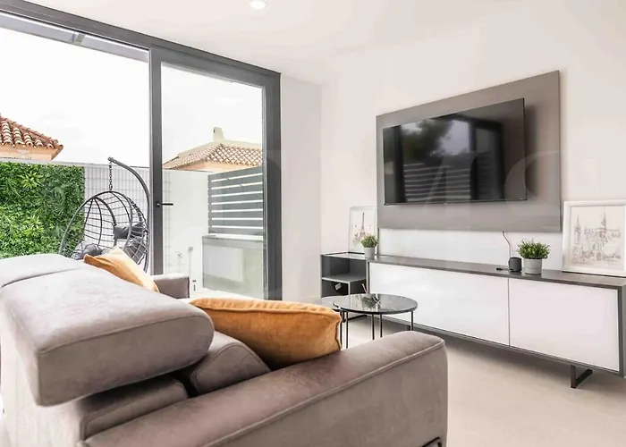 Feriehus Seaview House With Rooftop Pool, Game Room, Parking Rems