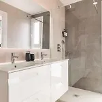 Seaview House With Rooftop Pool, Game Room, Parking Rems * Торремолінос