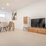 Seaview House With Rooftop Pool, Game Room, Parking Rems Будинок відпочинку *