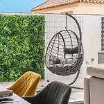 Seaview House With Rooftop Pool, Game Room, Parking Rems Будинок відпочинку *