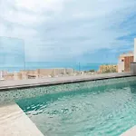 Seaview House With Rooftop Pool, Game Room, Parking Rems * Торремолінос