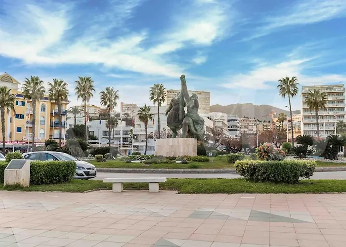 Seaview House With Rooftop Pool, Game Room, Parking Rems Holiday home *